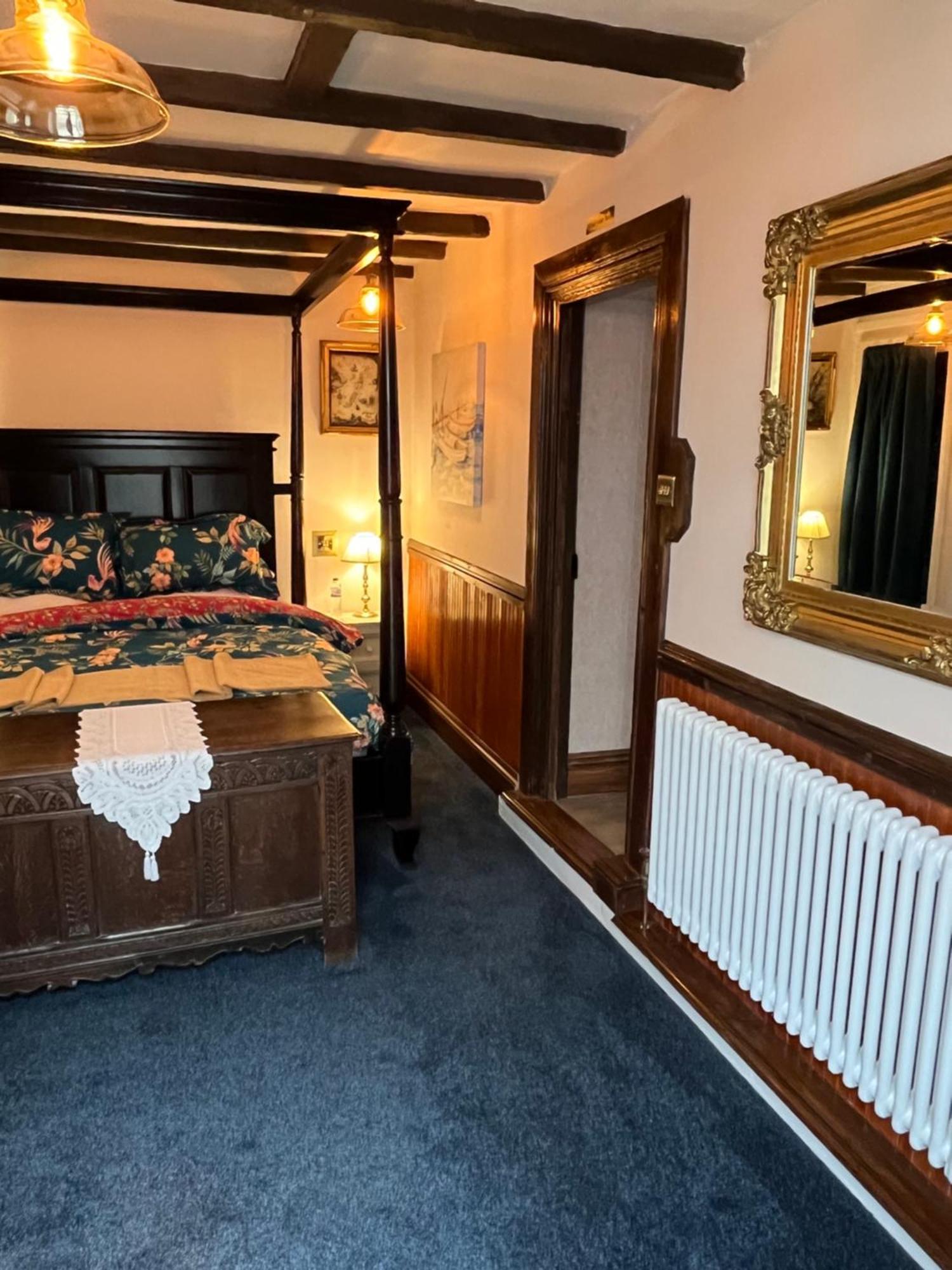 Captain'S Nook, Luxurious Victorian Apartment With Four Poster Bed And Private Parking Only 8 Minutes Walk To The Historic Harbour Brixham Extérieur photo